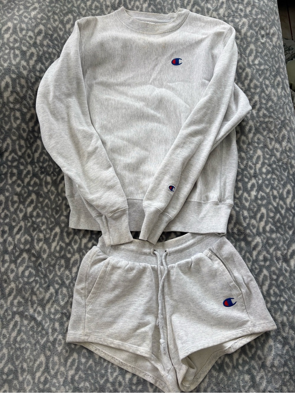 Champion Light Gray Crewneck Sweatshirt and Drawstring Shorts Set